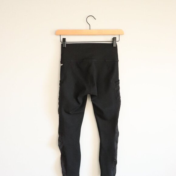 Fabletics Women's Sz XS Black Powerhold Mesh Pocket Stretch Activewear Leggings - Picture 2 of 15